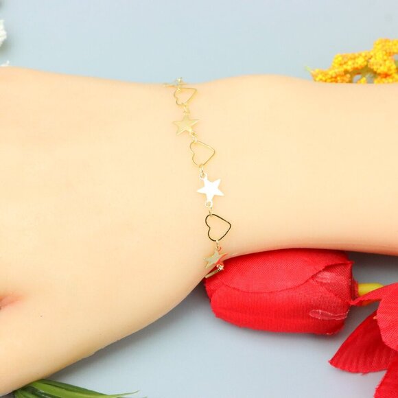 "Elegant & Trendy Bracelet, A Perfect Gift for Women, Thoughtful, EVCH1776 - Picture 2 of 10